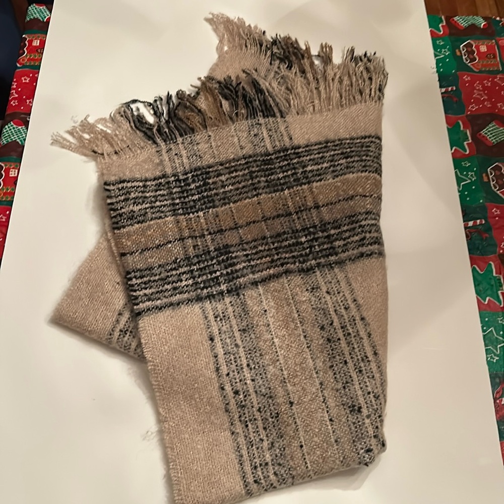Loft Acrylic windowpane fringe scarf